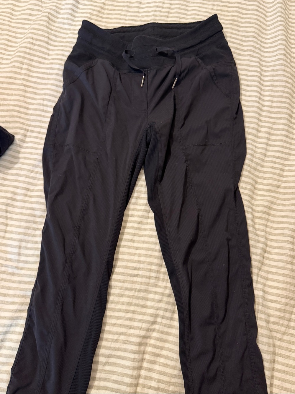 lululemon athletica - Street To Studio Pant - size 6